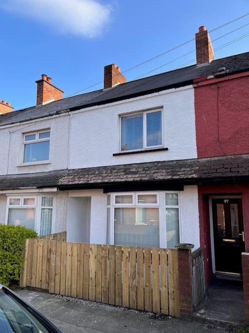 It'S Broadway Baby! Great House Close To City Centre Belfast Exterior foto
